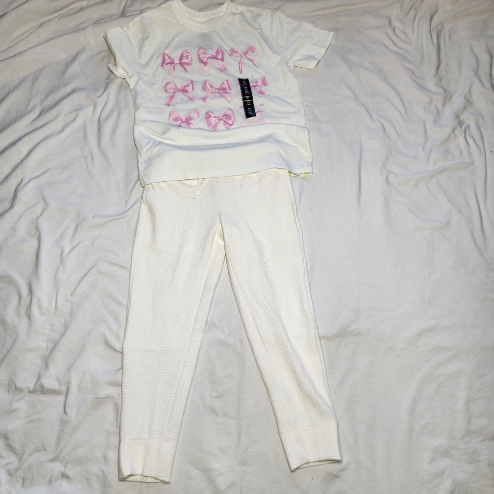 Set of 2 jogger and T-shirt, All in Motion. Girls' size 8.